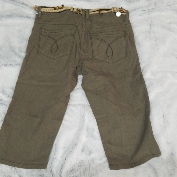 Calvin Klein  Capris with belt - Picture 3 of 6